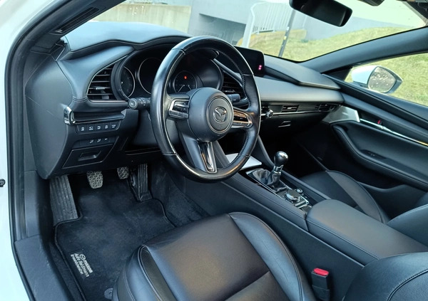 Mazda 3 cena 132000 przebieg: 51000, rok produkcji 2022 z Jordanów małe 121